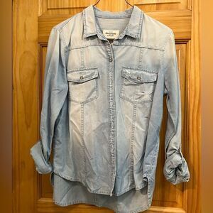 Abercrombie and Fitch chambray distressed button down size med